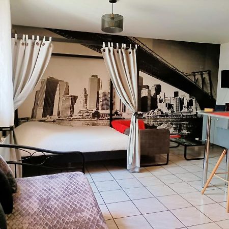 Charmant Studio Proximite Centre-Ville Et Gare Châlons-en-Champagne Kültér fotó