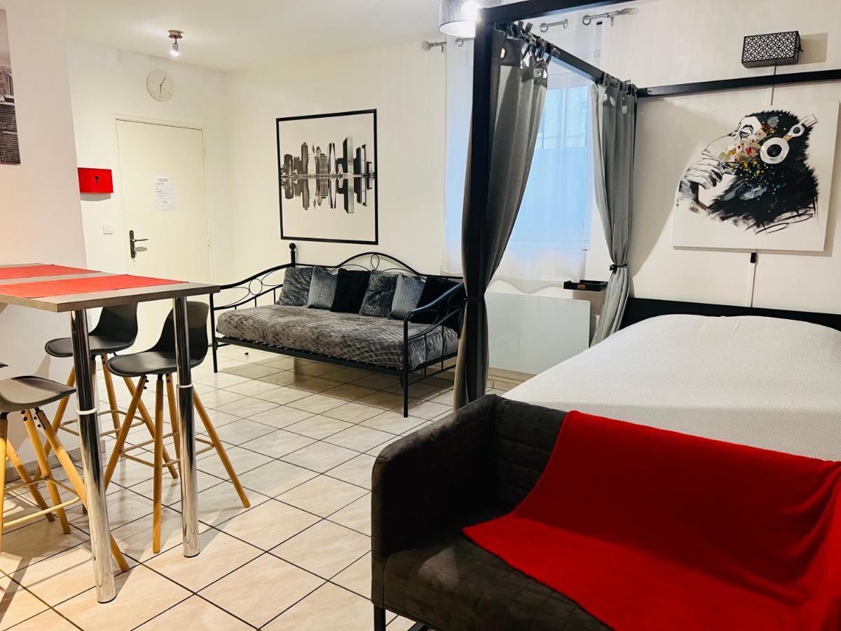 Charmant Studio Proximite Centre-Ville Et Gare Châlons-en-Champagne Kültér fotó