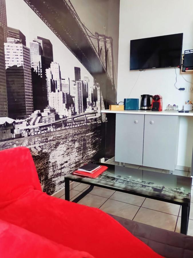 Charmant Studio Proximite Centre-Ville Et Gare Châlons-en-Champagne Kültér fotó